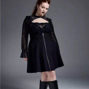 Size 1 Torrid Nightfall NWT pinafore zippered dress